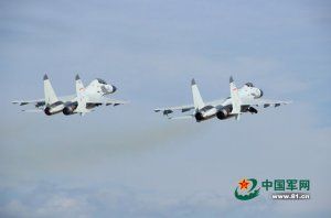 З'явилися перші фото нового китайського винищувача J-11BSH