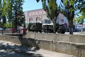 Фото: в Крим прибула військова колона з передовими комплексами РЕБ