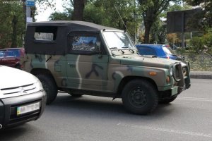 Українські військові випробовують позашляховик Kia KM 420