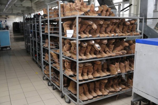 Виробництво армійських черевиків ВСУ. Талан