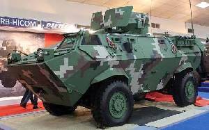 Deftech пропонує малайзійської армії оновлену версію бронетранспортера Condor 4x4