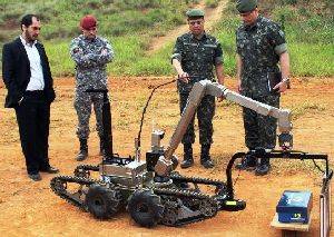 Бразильська армія отримує нових роботів-саперів