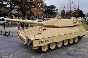 В Аргентині показали модернізований середній танк TAM 2IP