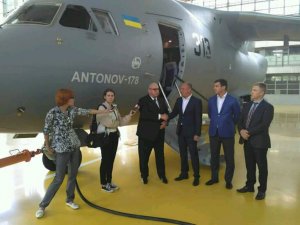 Україна і Азербайджан домовилися про спільне виробництво нових транспортних літаків Ан-178